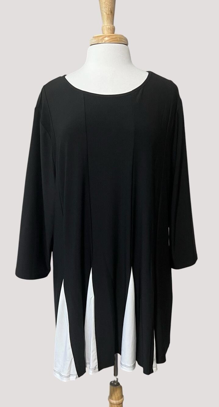 Serengeti Womens 1X Black White Colorblock Godet Panel Swing Tunic Top
